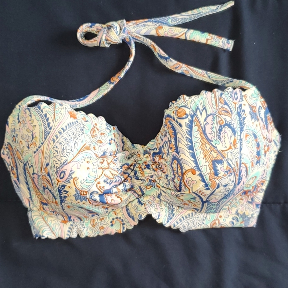 Victoria's Secret bikini top 32DD